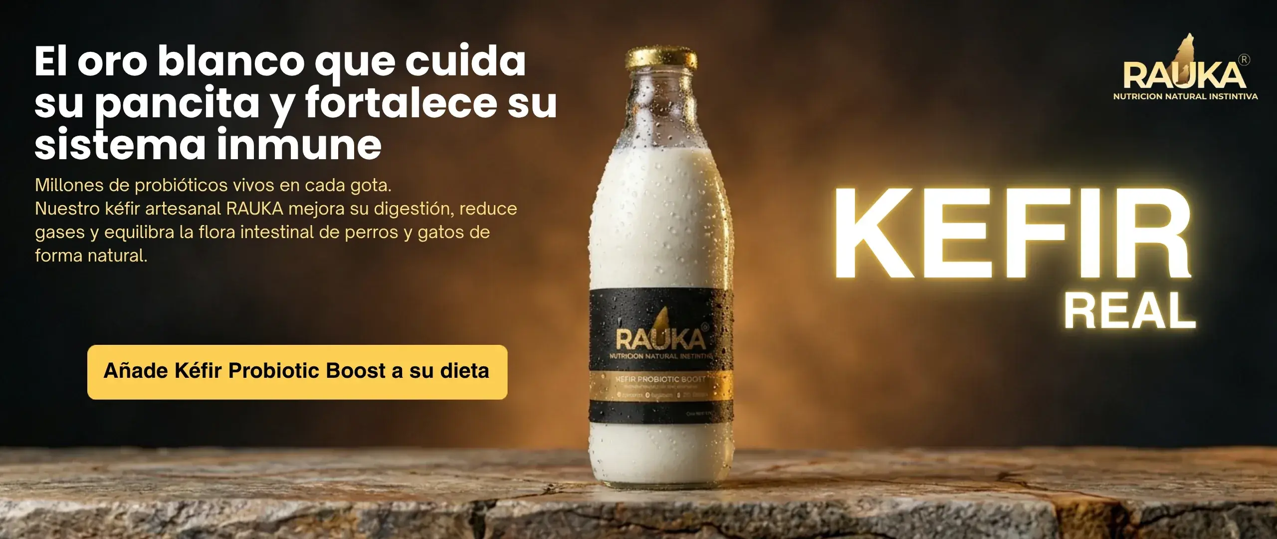 Botella de Kéfir artesanal Probiotic Boost RAUKA para salud digestiva de perros y gatos.